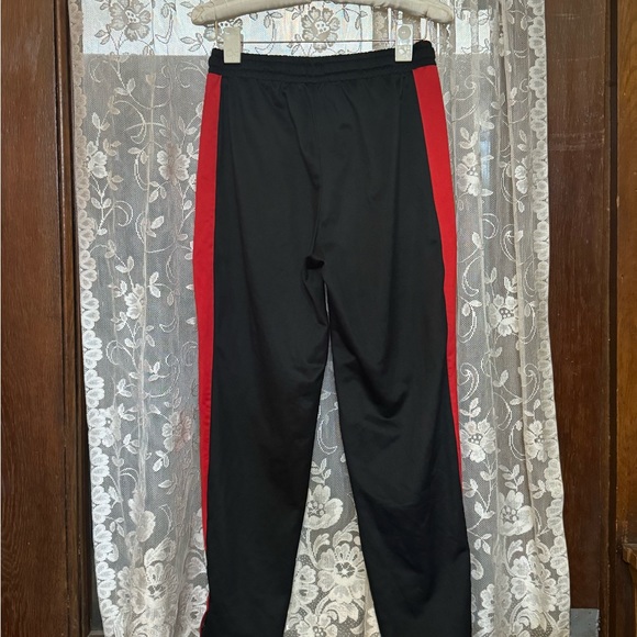 Athletic pants size medium for men or women - Picture 2 of 4